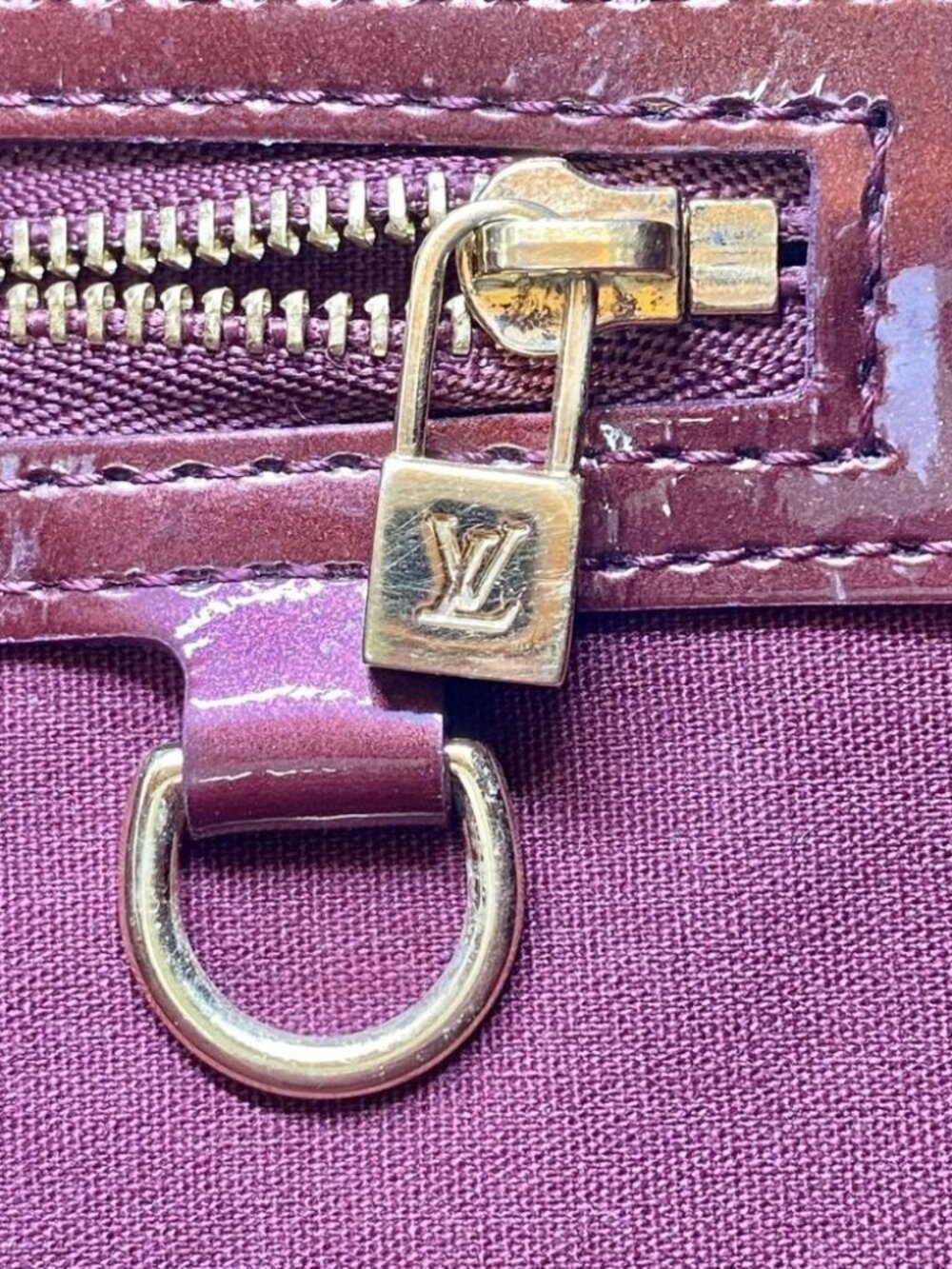 Louis Vuitton Vernis Amarante Willshare MM - Picture 8 of 11